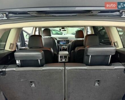 Серый Фольксваген Atlas, объемом двигателя 3.6 л и пробегом 59 тыс. км за 25700 $, фото 39 на Automoto.ua