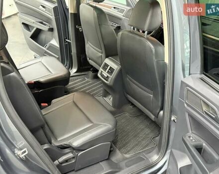 Серый Фольксваген Atlas, объемом двигателя 3.6 л и пробегом 59 тыс. км за 25700 $, фото 36 на Automoto.ua