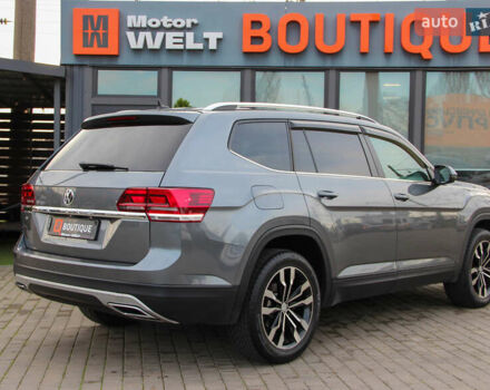 Серый Фольксваген Atlas, объемом двигателя 2 л и пробегом 128 тыс. км за 18500 $, фото 8 на Automoto.ua