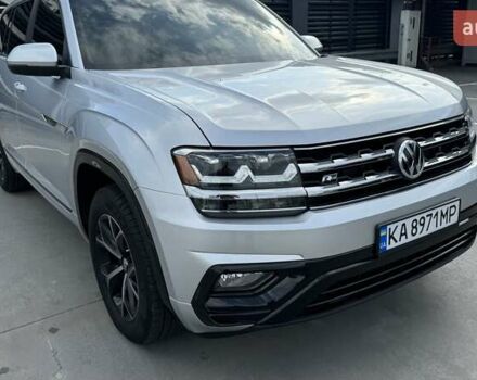 Сірий Фольксваген Atlas, об'ємом двигуна 3.6 л та пробігом 75 тис. км за 22000 $, фото 8 на Automoto.ua