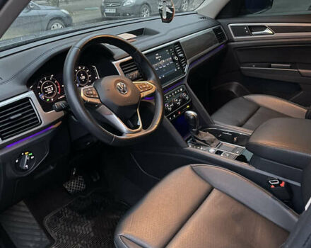 Серый Фольксваген Atlas, объемом двигателя 3.6 л и пробегом 52 тыс. км за 24500 $, фото 5 на Automoto.ua