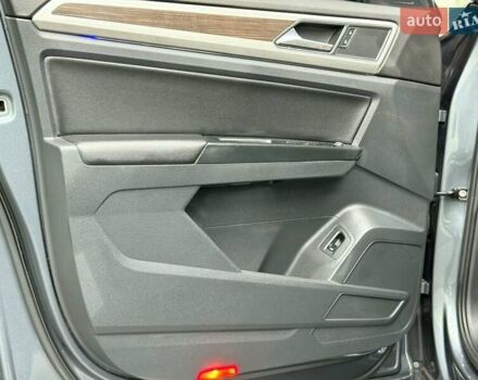 Серый Фольксваген Atlas, объемом двигателя 3.6 л и пробегом 59 тыс. км за 25700 $, фото 14 на Automoto.ua