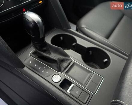 Сірий Фольксваген Atlas, об'ємом двигуна 1.98 л та пробігом 6 тис. км за 26700 $, фото 14 на Automoto.ua