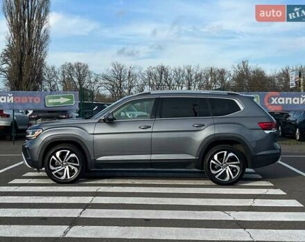 Сірий Фольксваген Atlas, об'ємом двигуна 3.6 л та пробігом 142 тис. км за 32999 $, фото 7 на Automoto.ua