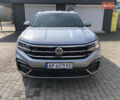 Серый Фольксваген Atlas, объемом двигателя 3.6 л и пробегом 98 тыс. км за 32500 $, фото 1 на Automoto.ua