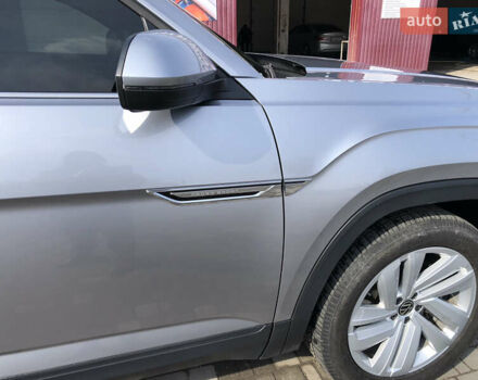 Сірий Фольксваген Atlas, об'ємом двигуна 3.6 л та пробігом 98 тис. км за 32500 $, фото 3 на Automoto.ua