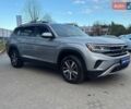 Сірий Фольксваген Atlas, об'ємом двигуна 1.98 л та пробігом 6 тис. км за 26700 $, фото 2 на Automoto.ua