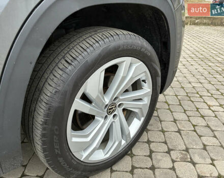 Сірий Фольксваген Atlas, об'ємом двигуна 3.6 л та пробігом 104 тис. км за 23300 $, фото 47 на Automoto.ua