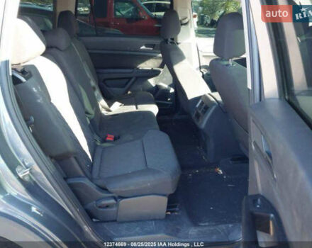 Серый Фольксваген Atlas, объемом двигателя 2 л и пробегом 120 тыс. км за 15500 $, фото 8 на Automoto.ua