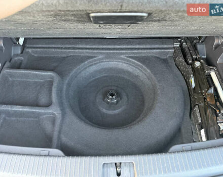 Сірий Фольксваген Atlas, об'ємом двигуна 3.6 л та пробігом 101 тис. км за 25900 $, фото 46 на Automoto.ua