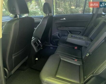 Сірий Фольксваген Atlas, об'ємом двигуна 1.98 л та пробігом 80 тис. км за 27500 $, фото 14 на Automoto.ua