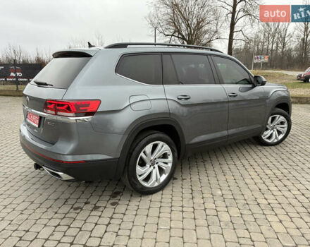 Сірий Фольксваген Atlas, об'ємом двигуна 3.6 л та пробігом 104 тис. км за 23300 $, фото 4 на Automoto.ua