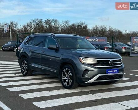 Сірий Фольксваген Atlas, об'ємом двигуна 3.6 л та пробігом 142 тис. км за 32999 $, фото 2 на Automoto.ua