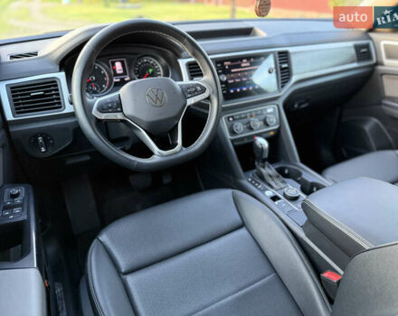 Сірий Фольксваген Atlas, об'ємом двигуна 3.6 л та пробігом 101 тис. км за 25900 $, фото 30 на Automoto.ua