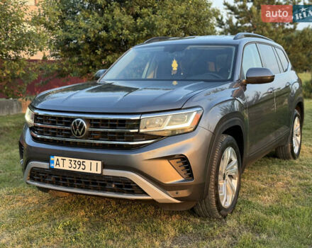 Сірий Фольксваген Atlas, об'ємом двигуна 3.6 л та пробігом 101 тис. км за 25900 $, фото 12 на Automoto.ua