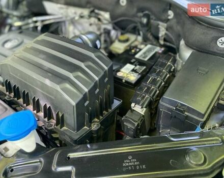 Сірий Фольксваген Atlas, об'ємом двигуна 1.98 л та пробігом 80 тис. км за 27500 $, фото 33 на Automoto.ua