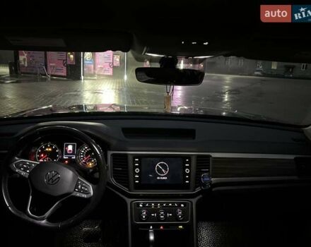 Сірий Фольксваген Atlas, об'ємом двигуна 2 л та пробігом 101 тис. км за 32000 $, фото 7 на Automoto.ua