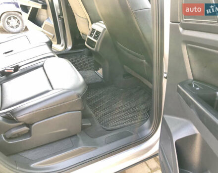 Сірий Фольксваген Atlas, об'ємом двигуна 3.6 л та пробігом 98 тис. км за 32500 $, фото 12 на Automoto.ua
