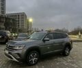Сірий Фольксваген Atlas, об'ємом двигуна 2 л та пробігом 101 тис. км за 32000 $, фото 2 на Automoto.ua
