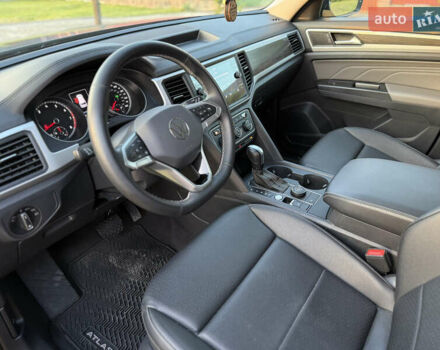 Сірий Фольксваген Atlas, об'ємом двигуна 3.6 л та пробігом 101 тис. км за 25900 $, фото 32 на Automoto.ua