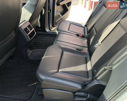 Сірий Фольксваген Atlas, об'ємом двигуна 3.6 л та пробігом 98 тис. км за 32500 $, фото 22 на Automoto.ua