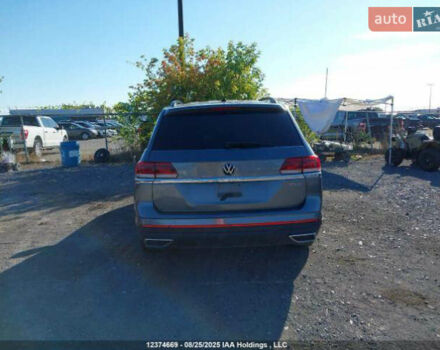 Серый Фольксваген Atlas, объемом двигателя 2 л и пробегом 120 тыс. км за 15500 $, фото 12 на Automoto.ua