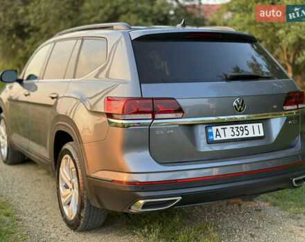 Сірий Фольксваген Atlas, об'ємом двигуна 3.6 л та пробігом 101 тис. км за 25900 $, фото 5 на Automoto.ua