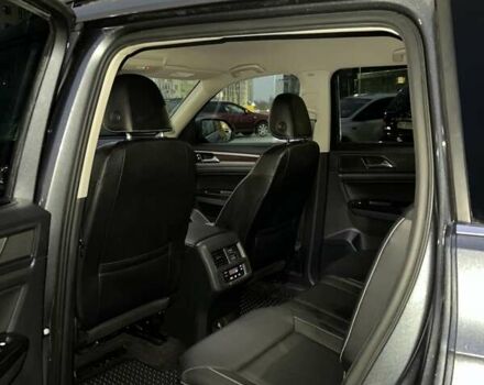 Сірий Фольксваген Atlas, об'ємом двигуна 2 л та пробігом 101 тис. км за 32000 $, фото 8 на Automoto.ua