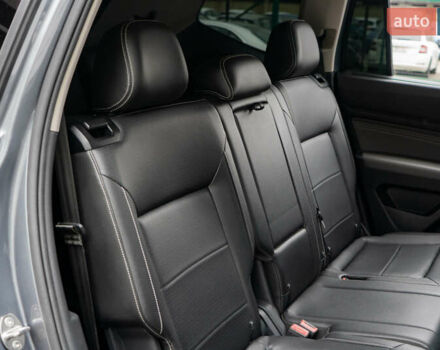 Серый Фольксваген Atlas, объемом двигателя 3.6 л и пробегом 136 тыс. км за 25999 $, фото 57 на Automoto.ua