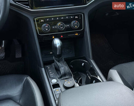 Серый Фольксваген Atlas, объемом двигателя 3.6 л и пробегом 59 тыс. км за 32999 $, фото 43 на Automoto.ua