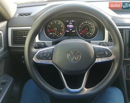 Сірий Фольксваген Atlas, об'ємом двигуна 3.6 л та пробігом 37 тис. км за 32777 $, фото 15 на Automoto.ua