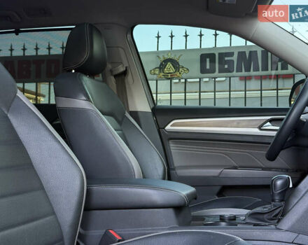 Серый Фольксваген Atlas, объемом двигателя 3.6 л и пробегом 59 тыс. км за 32999 $, фото 46 на Automoto.ua