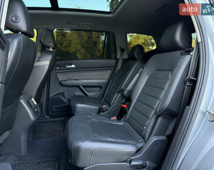 Серый Фольксваген Atlas, объемом двигателя 3.6 л и пробегом 59 тыс. км за 32999 $, фото 50 на Automoto.ua