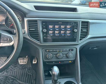 Серый Фольксваген Atlas, объемом двигателя 3.6 л и пробегом 62 тыс. км за 19800 $, фото 28 на Automoto.ua