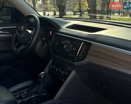 Сірий Фольксваген Atlas, об'ємом двигуна 3.6 л та пробігом 59 тис. км за 32999 $, фото 17 на Automoto.ua