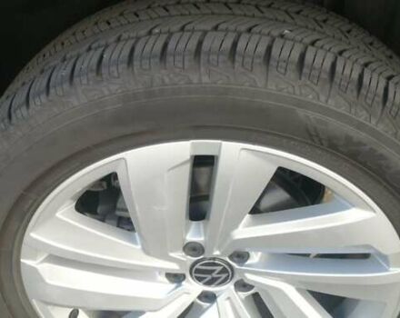 Сірий Фольксваген Atlas, об'ємом двигуна 3.6 л та пробігом 37 тис. км за 32777 $, фото 13 на Automoto.ua