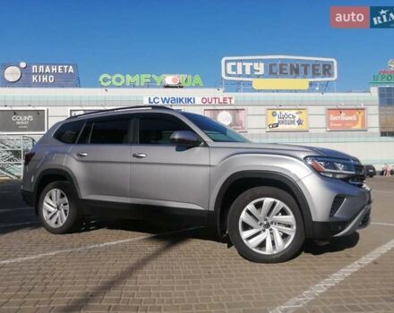 Сірий Фольксваген Atlas, об'ємом двигуна 3.6 л та пробігом 37 тис. км за 32777 $, фото 9 на Automoto.ua