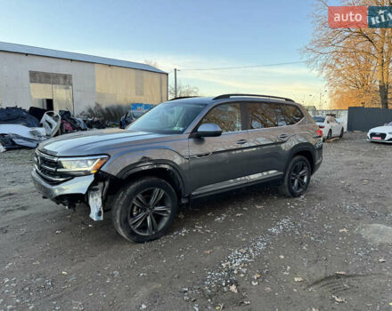 Серый Фольксваген Atlas, объемом двигателя 3.6 л и пробегом 62 тыс. км за 19800 $, фото 4 на Automoto.ua