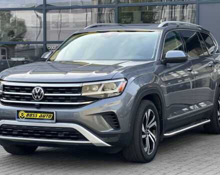 Серый Фольксваген Atlas, объемом двигателя 2 л и пробегом 45 тыс. км за 36000 $, фото 2 на Automoto.ua