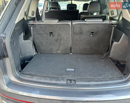 Серый Фольксваген Atlas, объемом двигателя 3.6 л и пробегом 62 тыс. км за 19800 $, фото 37 на Automoto.ua