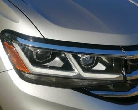 Сірий Фольксваген Atlas, об'ємом двигуна 3.6 л та пробігом 37 тис. км за 32777 $, фото 6 на Automoto.ua