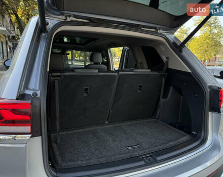 Серый Фольксваген Atlas, объемом двигателя 3.6 л и пробегом 59 тыс. км за 32999 $, фото 58 на Automoto.ua