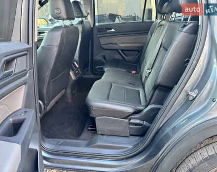 Серый Фольксваген Atlas, объемом двигателя 3.6 л и пробегом 62 тыс. км за 19800 $, фото 33 на Automoto.ua