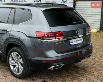 Серый Фольксваген Atlas, объемом двигателя 3.6 л и пробегом 136 тыс. км за 25999 $, фото 16 на Automoto.ua