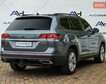 Серый Фольксваген Atlas, объемом двигателя 3.6 л и пробегом 136 тыс. км за 25999 $, фото 10 на Automoto.ua