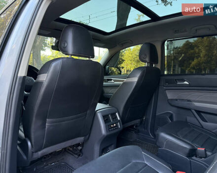 Серый Фольксваген Atlas, объемом двигателя 3.6 л и пробегом 59 тыс. км за 32999 $, фото 51 на Automoto.ua