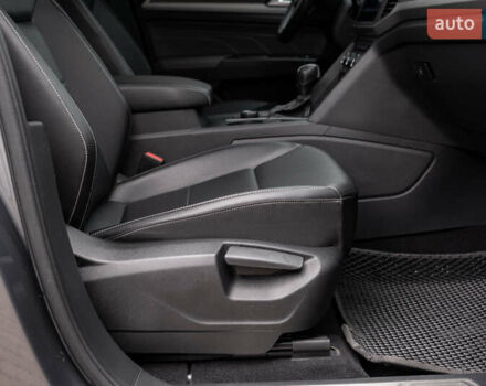 Серый Фольксваген Atlas, объемом двигателя 3.6 л и пробегом 136 тыс. км за 25999 $, фото 61 на Automoto.ua