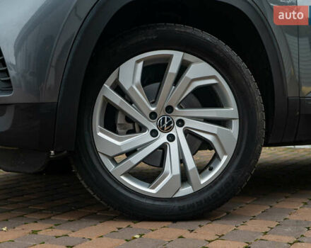 Серый Фольксваген Atlas, объемом двигателя 3.6 л и пробегом 136 тыс. км за 25999 $, фото 25 на Automoto.ua