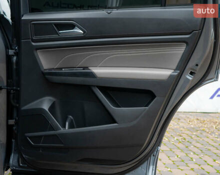 Серый Фольксваген Atlas, объемом двигателя 3.6 л и пробегом 136 тыс. км за 25999 $, фото 56 на Automoto.ua