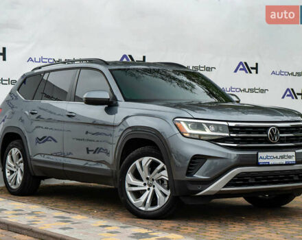 Серый Фольксваген Atlas, объемом двигателя 3.6 л и пробегом 136 тыс. км за 25999 $, фото 6 на Automoto.ua